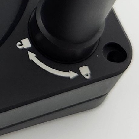 Lock/unlock guide on the Ring Light post. 